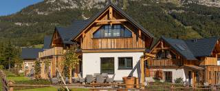 Mondi Resort Grundlsee Sommer Berge