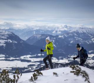 Schneeschuhwandern Berge Grundlsee