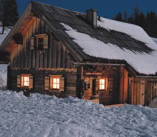 Almhütte Winter